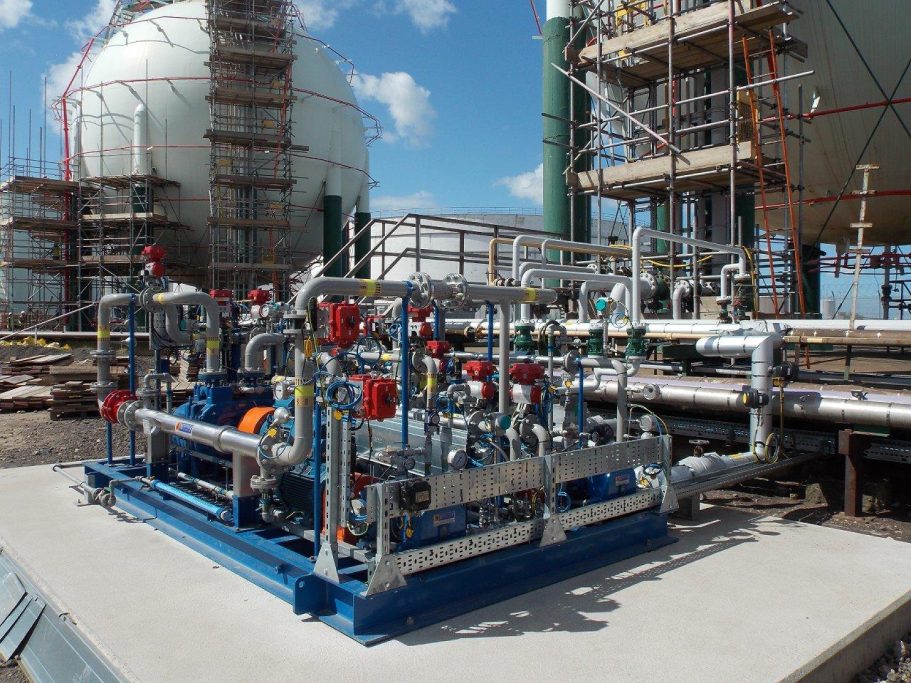 Vacuum pump system package