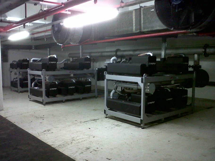 Vacuum pump system package